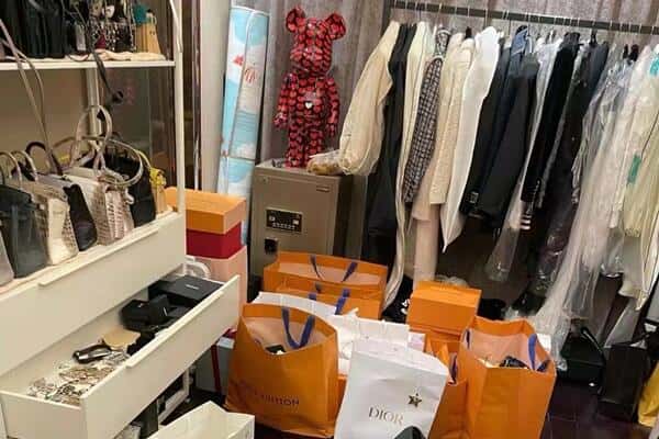 望都县回收一线品牌衣服